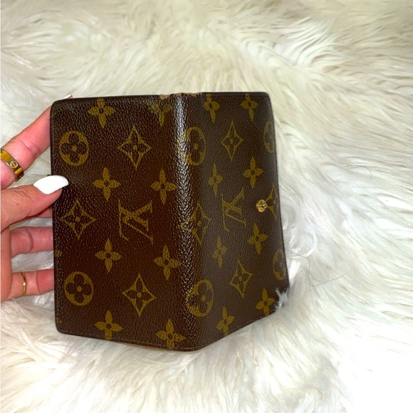 Louis Vuitton Kiss Lock Mono Wallet! Serial number: SD0915 - Picture 3 of 11